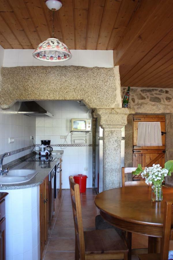 A Casina De Pedra Villa Noalla  Luaran gambar